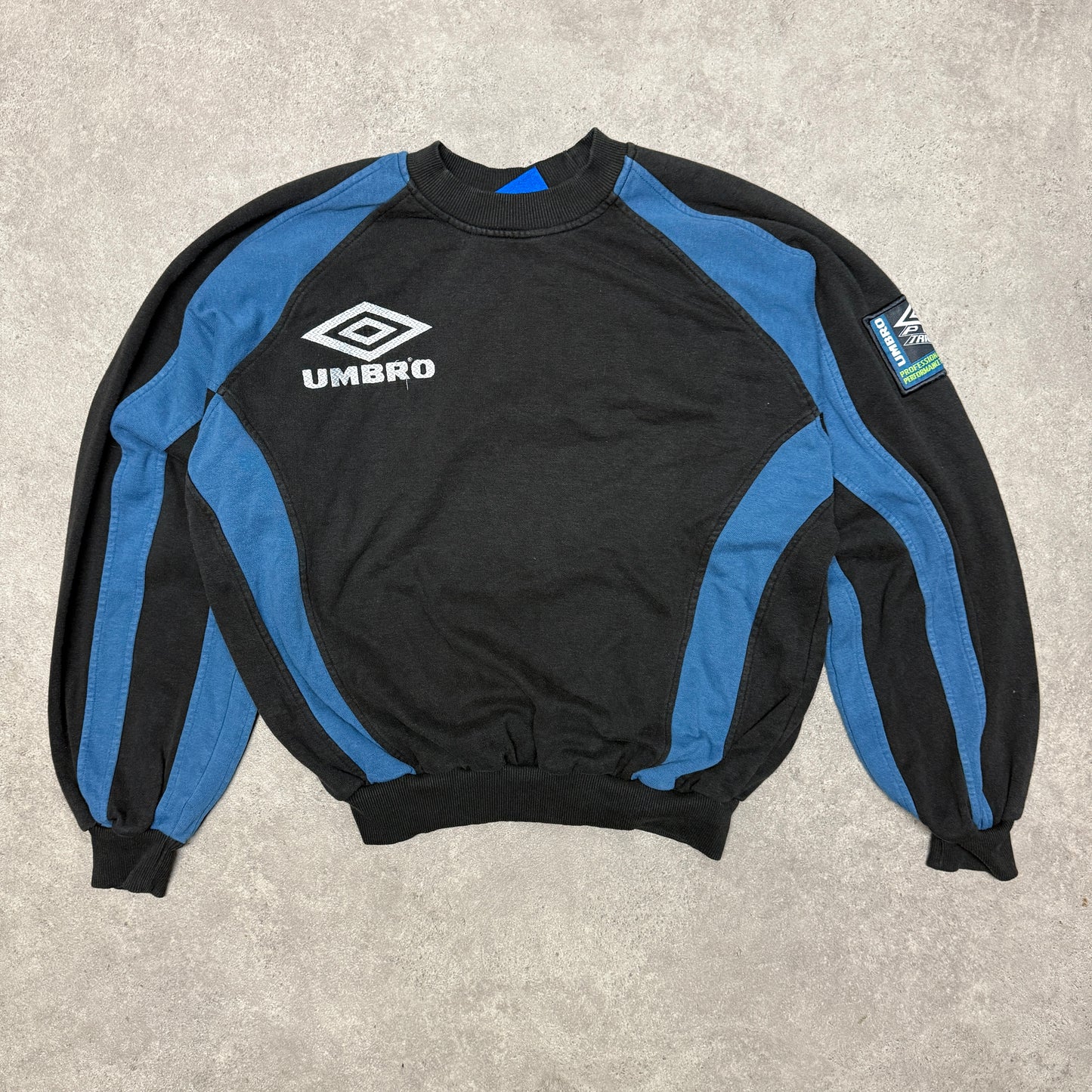 Vintage Umbro Big Logo Sweatshirts Black Size S