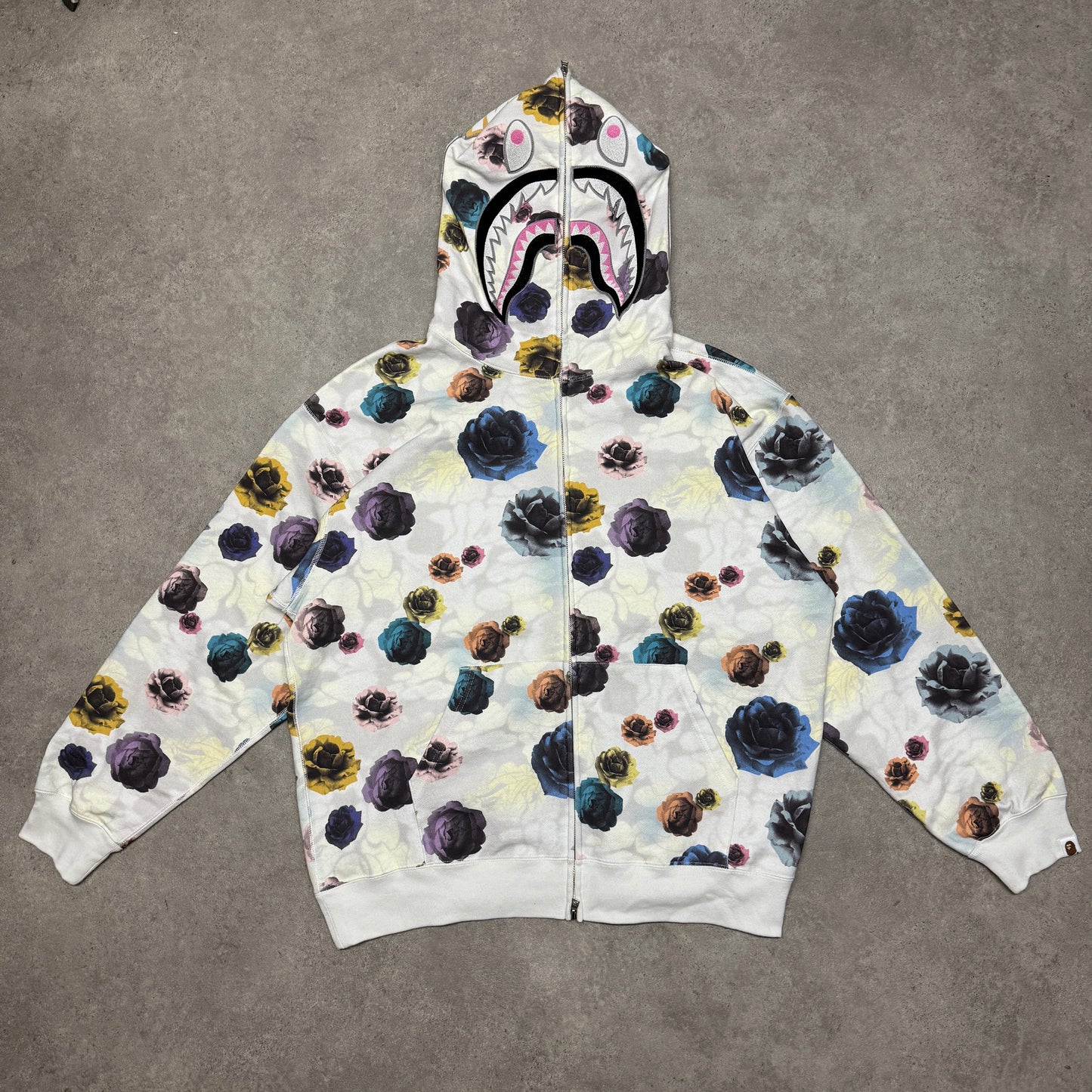 Bape Floral Camo Shark Relaxed Fit Full Zip Hoodie Size XL White