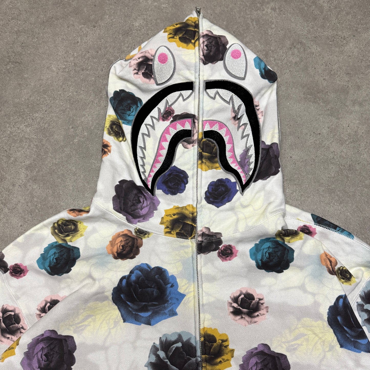 Bape Floral Camo Shark Relaxed Fit Full Zip Hoodie Size XL White