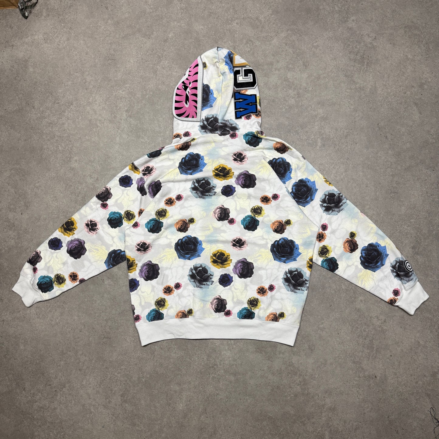 Bape Floral Camo Shark Relaxed Fit Full Zip Hoodie Size XL White